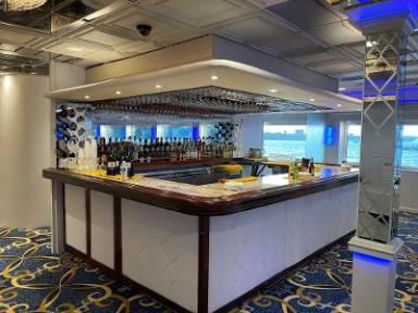cruise bar